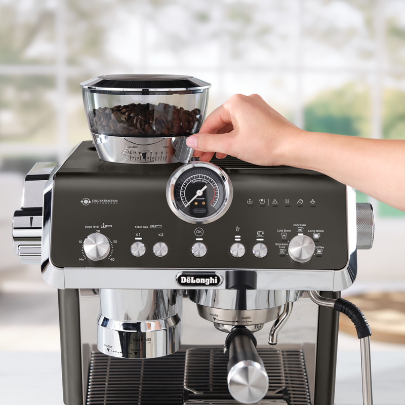 Кавоварка De'Longhi La Specialista Opera EC9555.BK